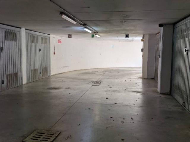 Box in affitto a Quartiere Navile, Bologna