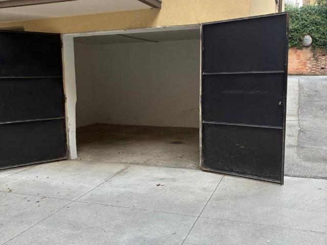 Box in affitto a Porto-Saragozza, Bologna