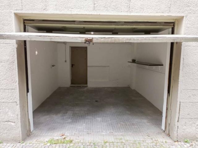 Box in affitto a Santo Stefano, Bologna