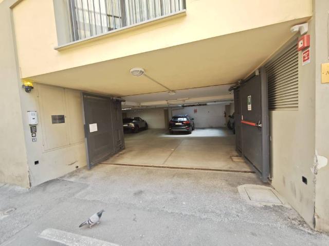 Box in affitto a Porto-Saragozza, Bologna