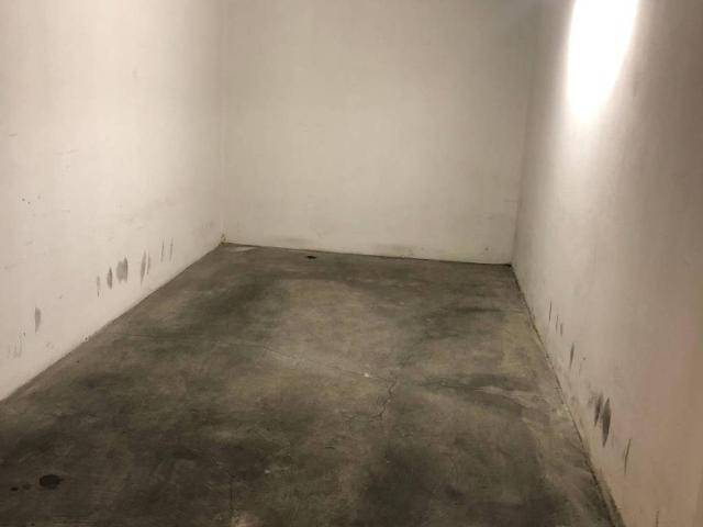 Box in affitto a Santo Stefano, Bologna