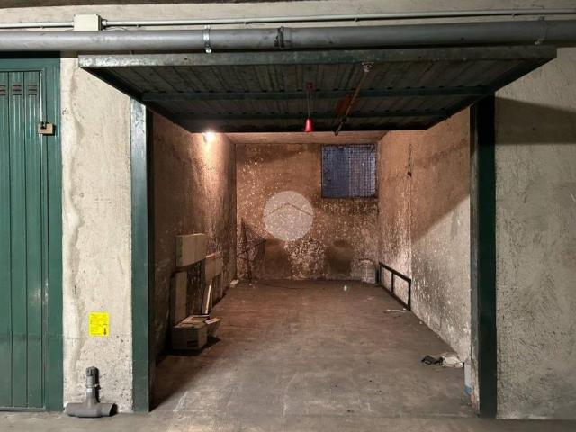Box in affitto a Zona Sud, Brescia