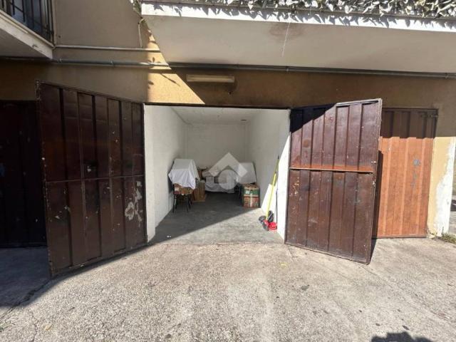 Box in affitto a Zona Sud, Brescia