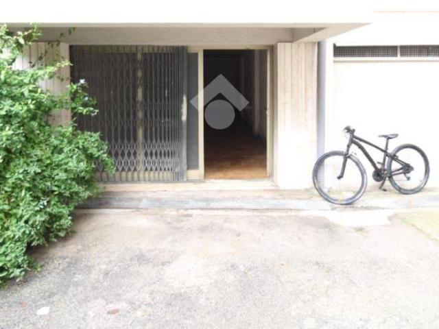 Box in affitto a Bozzano, Puglia