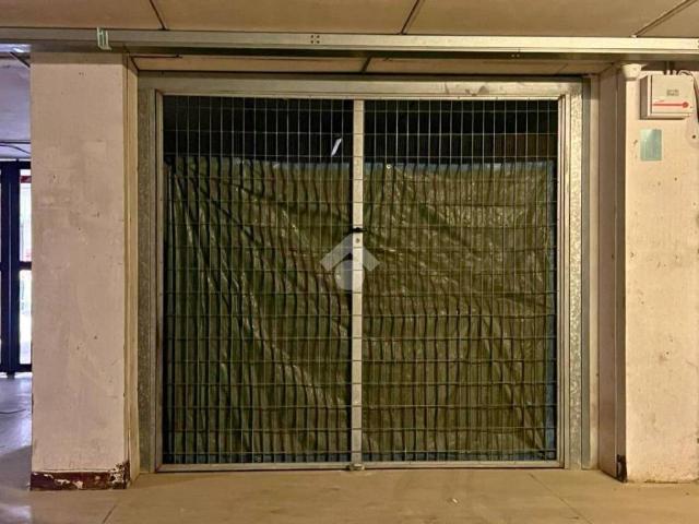 Box in affitto a San Lorenzo, Campi Bisenzio