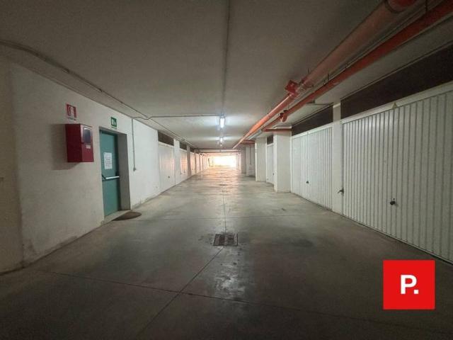 Box in affitto a Caserta, Campania