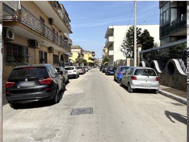 Box in affitto a Casoria, Campania