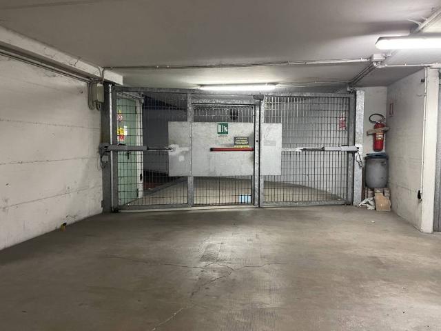 Box in affitto a Unione dei comuni del Sorbara, Castelfranco Emilia
