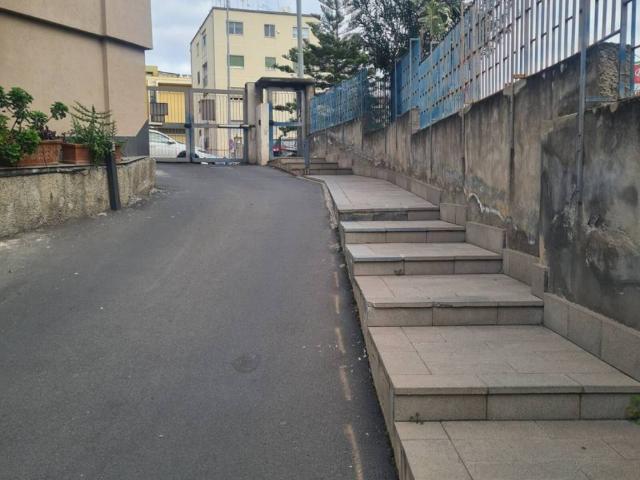 Box in affitto a Borgo-Sanzio, Catania
