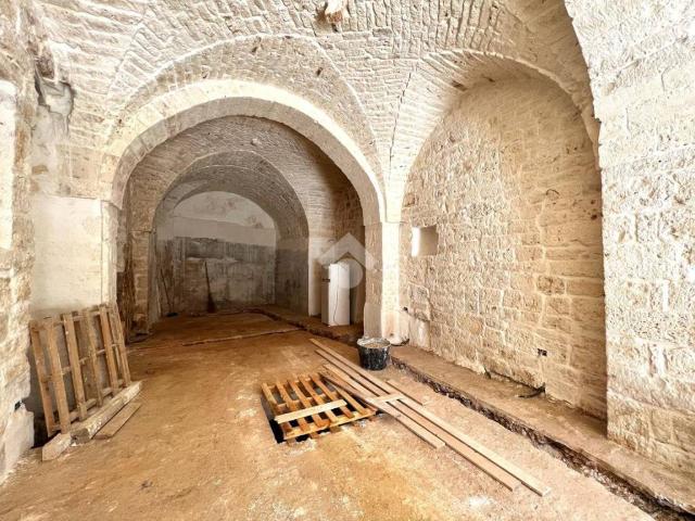 Box in affitto a Puglia, Brindisi