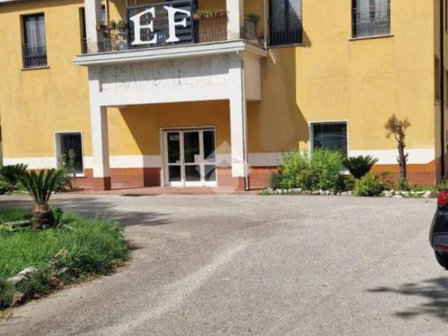 Box in affitto a Ceppaloni, Campania