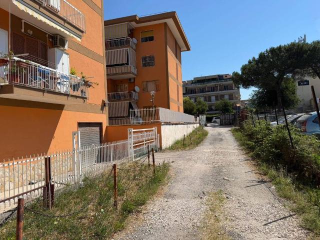 Box in affitto a Cercola, Campania