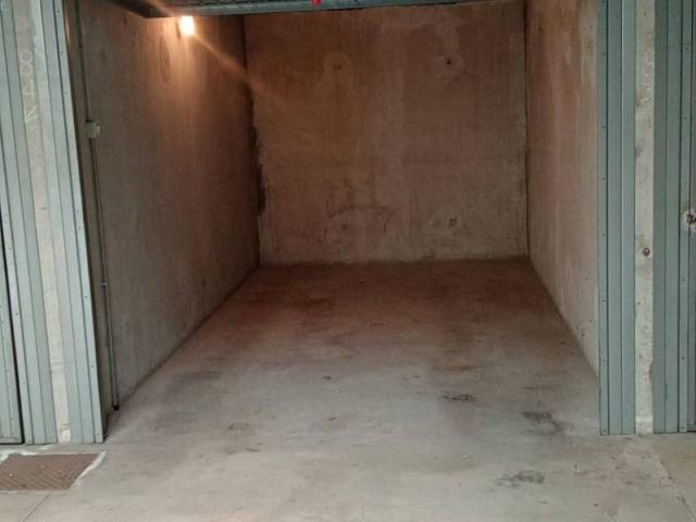 Box in affitto a Cesano Maderno, Lombardia