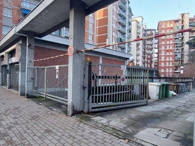 Box in affitto a Zona Omogenea Milano Nord, Cinisello Balsamo