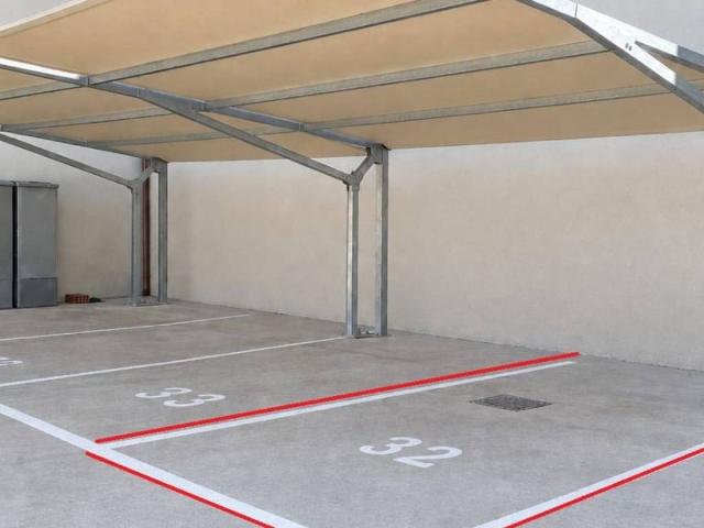 Box in affitto a San Marone, Marche