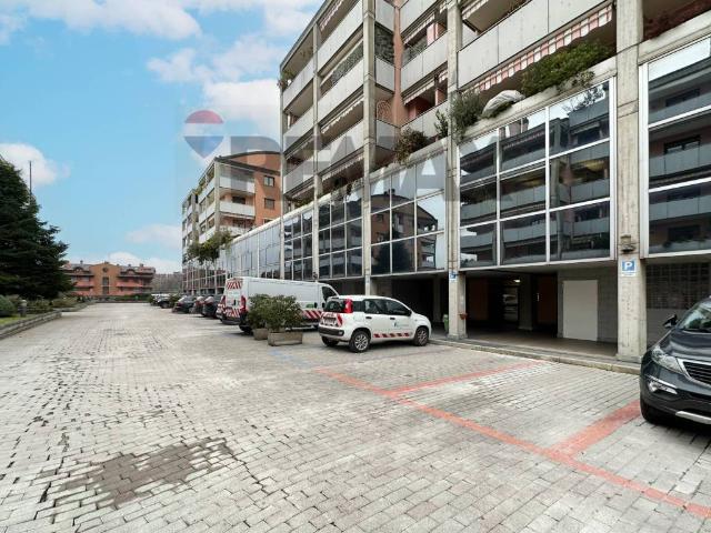 Box in affitto a San Giuliano Monzese, Cologno Monzese