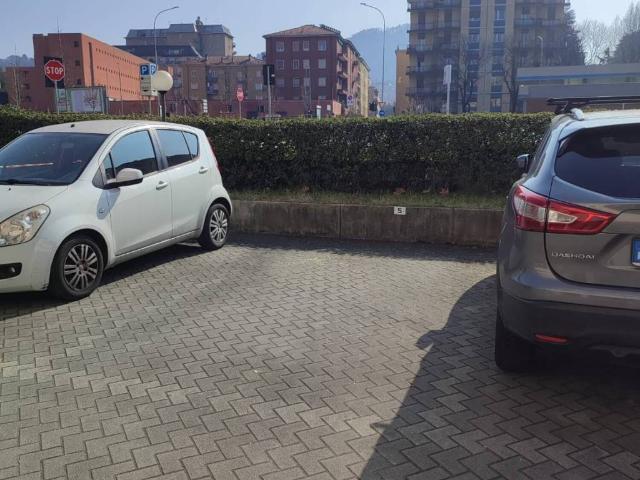 Box in affitto a San Bartolomeo, Como