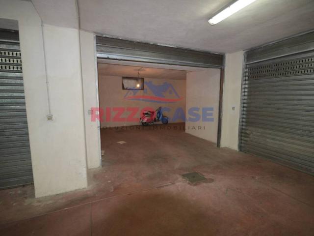 Box in affitto a Corigliano-Rossano, Calabria