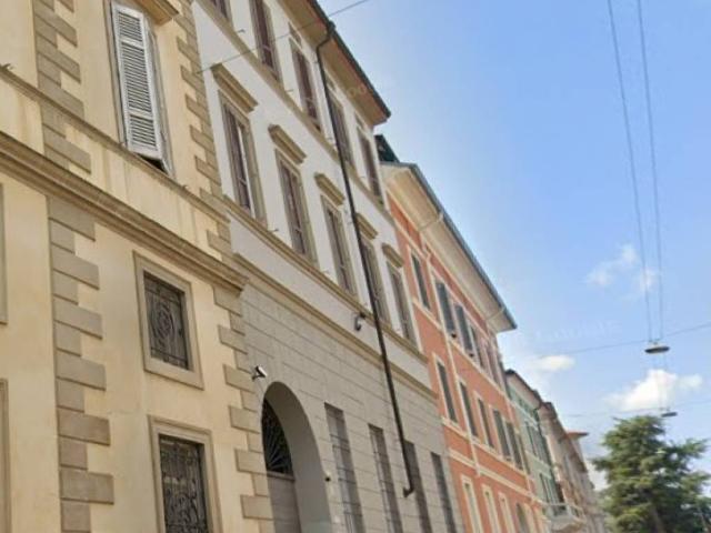 Box in affitto a Centro storico, Cremona