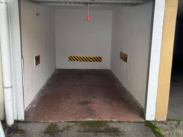 Box in affitto a Cusano, Cusano Milanino