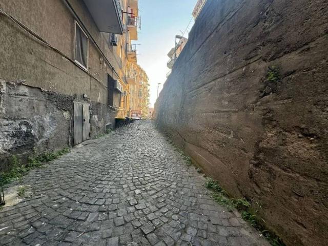 Box in affitto a Ercolano, Campania