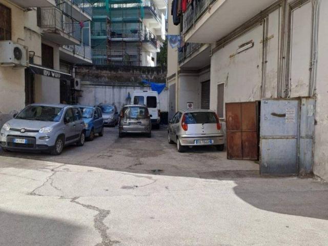 Box in affitto a Ercolano, Campania