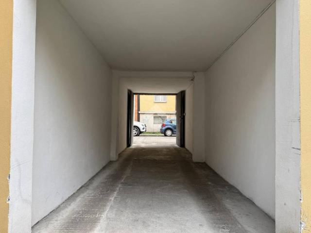 Box in affitto a Centro cittadino, Ferrara