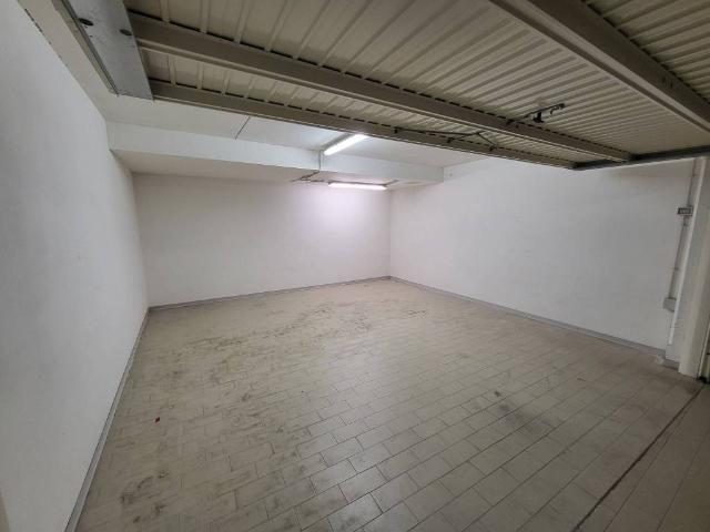 Box in affitto a Quartiere 3, Firenze