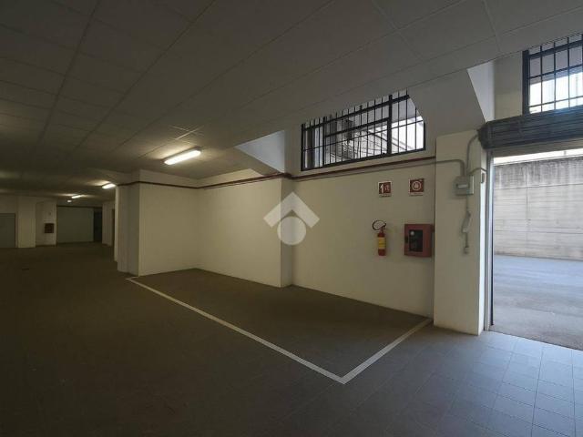 Box in affitto a Quartiere 5, Firenze