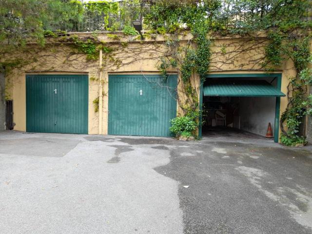 Box in affitto a Albaro, Genova