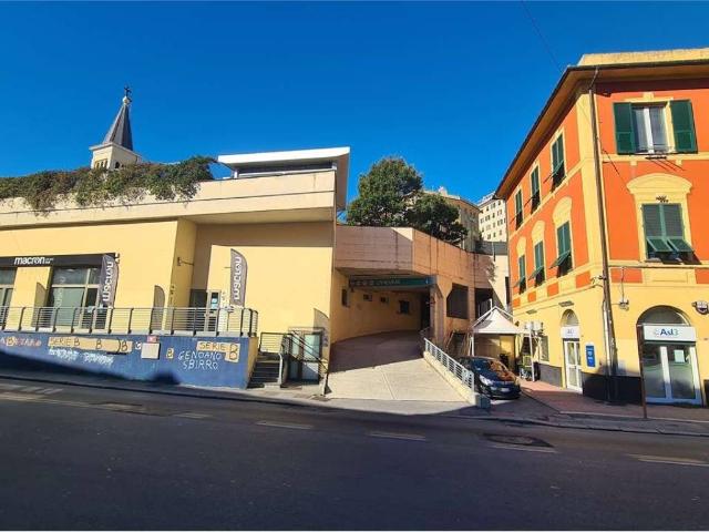 Box in affitto a Borgo Incrociati, Genova