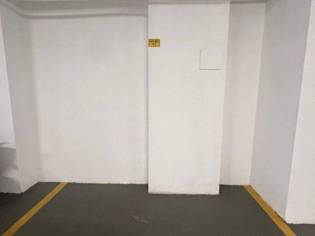 Box in affitto a Carignano, Genova
