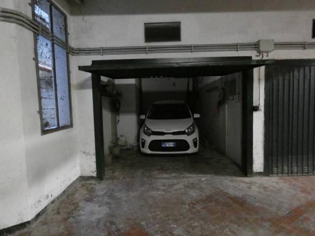 Box in affitto a Chiappeto, Genova