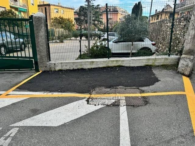 Box in affitto a Medio Levante, Serra Riccò