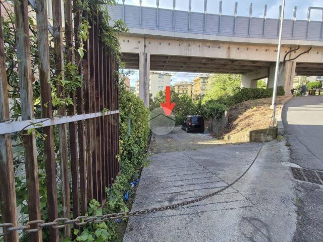 Box in affitto a Rapalli, Genova