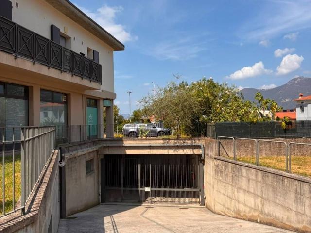Box in affitto a Comunità montana del Sebino bresciano, Iseo