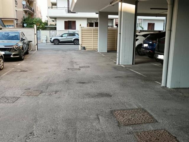 Box in affitto a Roma Capitale, Lazio