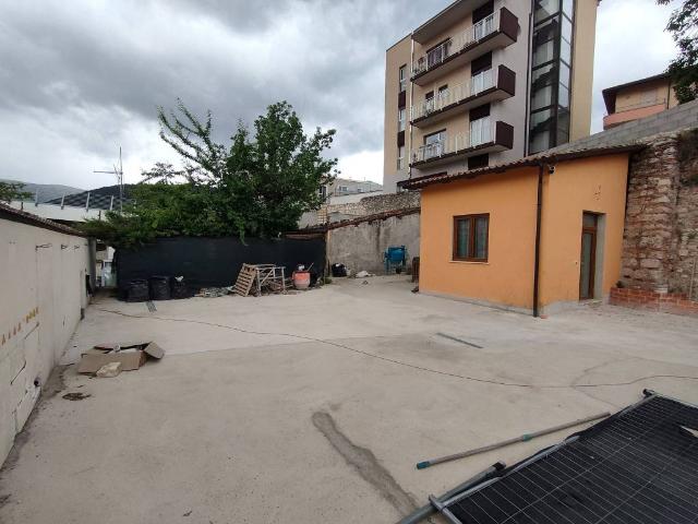 Box in affitto a Quarto di San Pietro, Tornimparte
