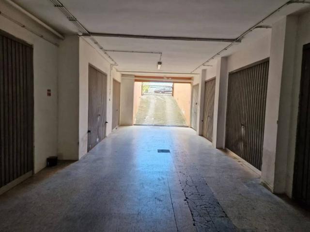 Box in affitto a Puglia, Lecce