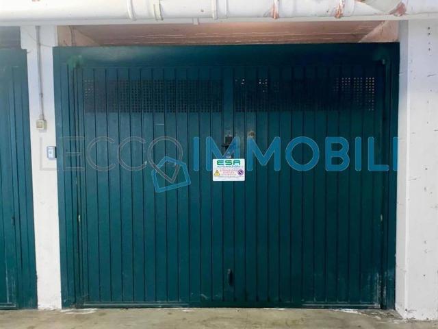 Box in affitto a Santo Stefano, Lecco