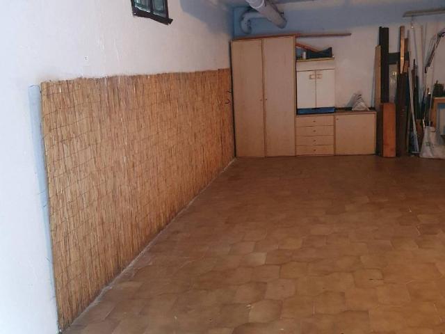Box in affitto a Unione dei comuni del Medio Verbano, Leggiuno