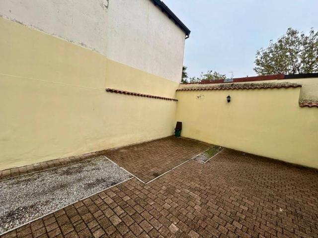 Box in affitto a Legnarello, Legnano