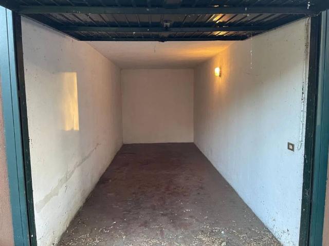 Box in affitto a Oltresempione, Legnano