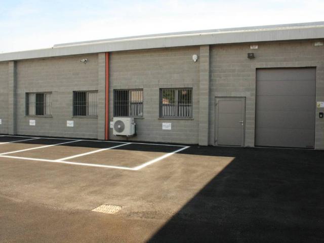 Box in affitto a Da là dal Punt, Lissone