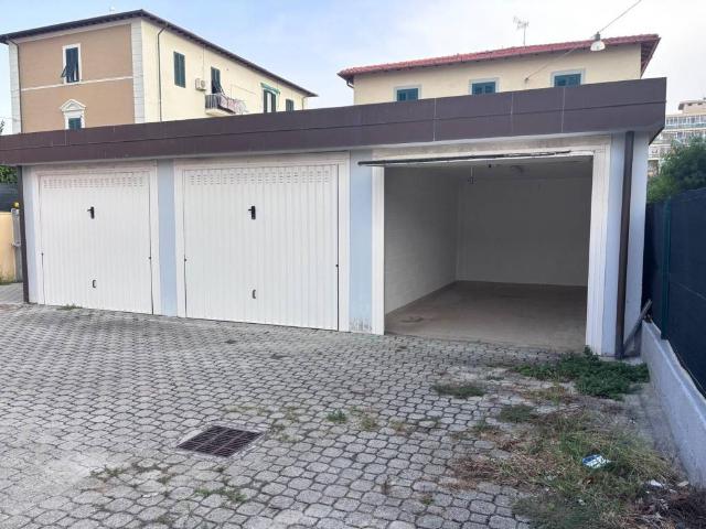 Box in affitto a Livorno