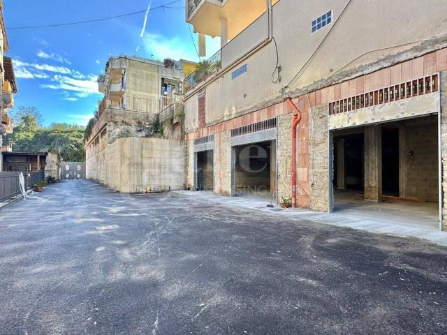Box in affitto a Marano Di Napoli, Campania