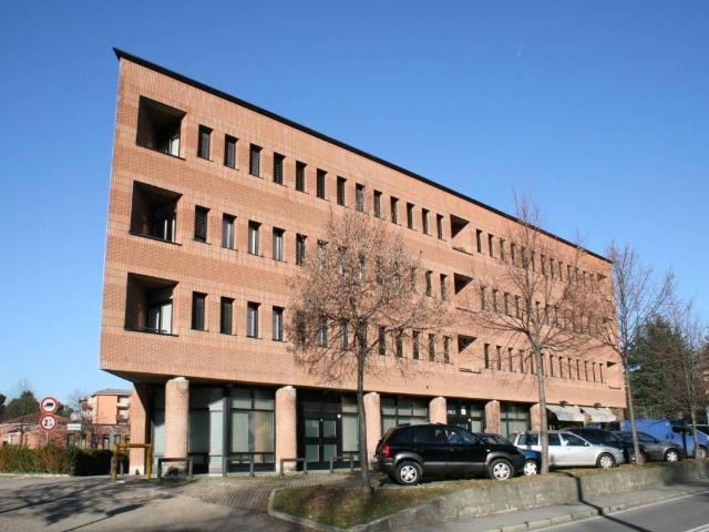 Box in affitto a Novate Brianza, Merate