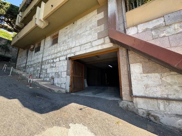 Box in affitto a V Circoscrizione, Messina