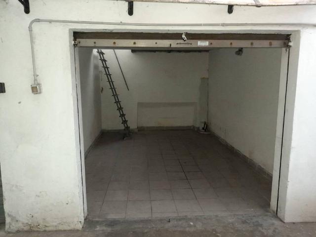 Box in affitto a Municipio 4, Milano
