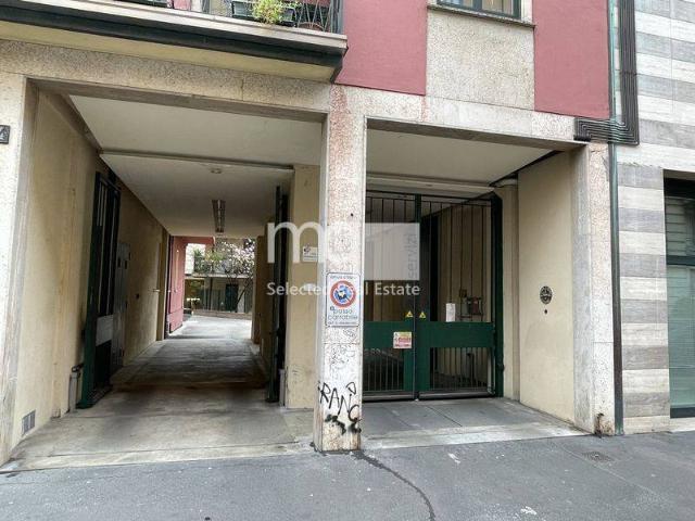 Box in affitto a Municipio 3, Milano